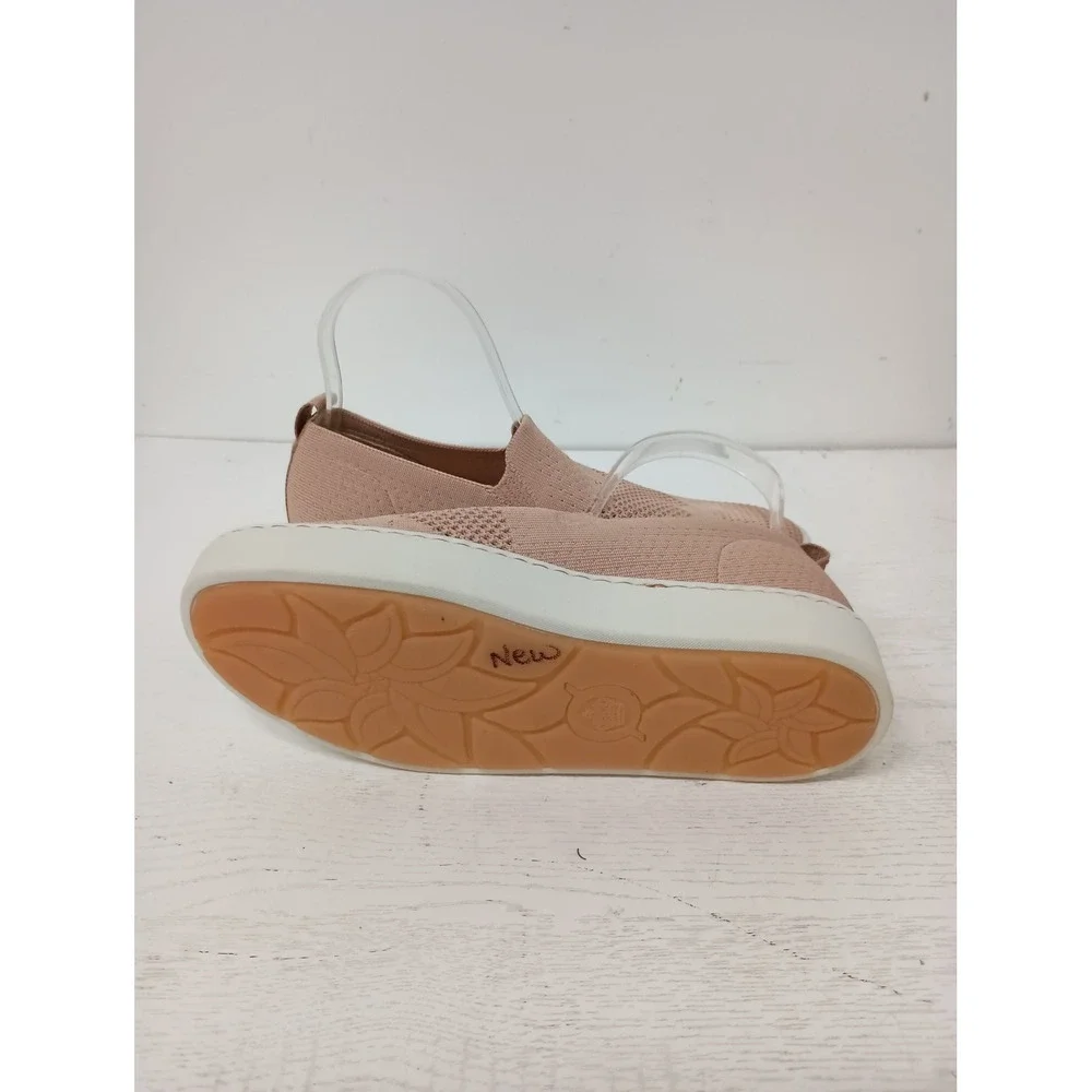 Born Koda Knit Slip On Shoes Womens 7.5 Pink Casual Comfort Walking Sneakers